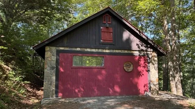 Hwy 28 N Almond, NC 28702