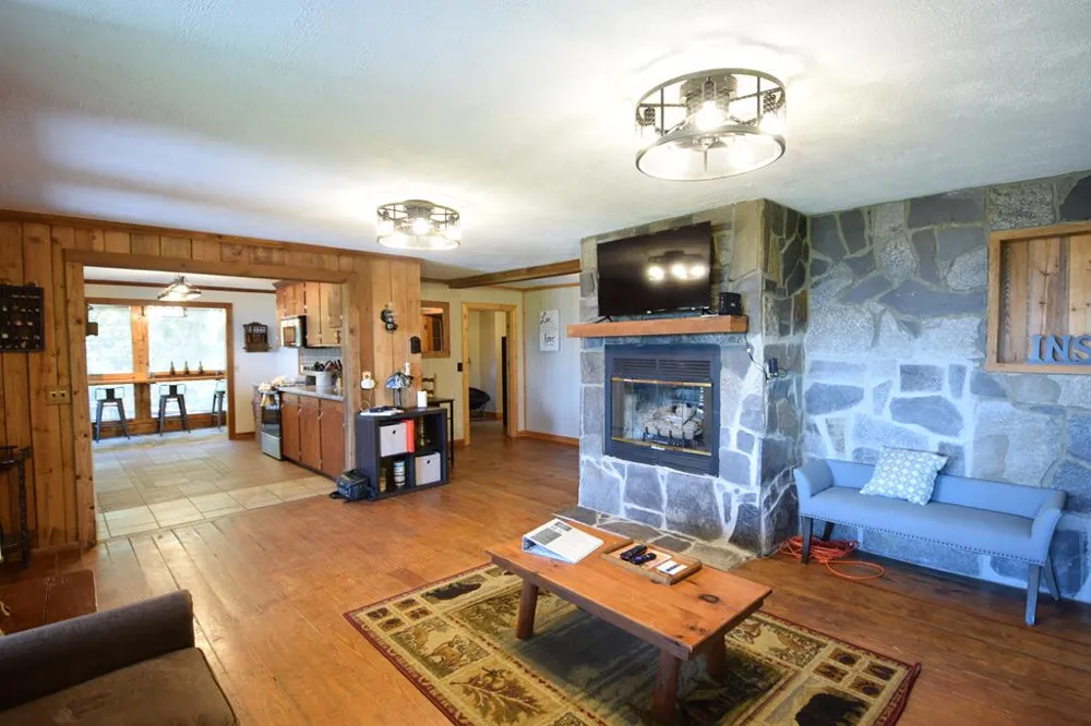 Hwy 28 N Almond, NC 28702