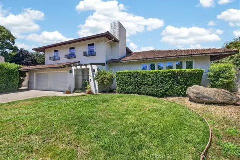 3 Pinecrest
