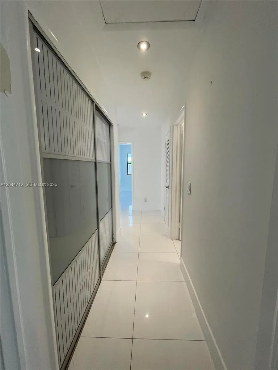 2115 Alamanda Dr North Miami, FL 33181
