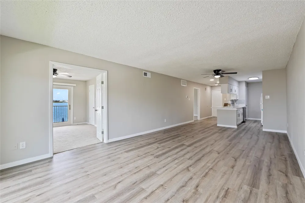 200 Yacht Club Lane #200 El Lago, TX 77586