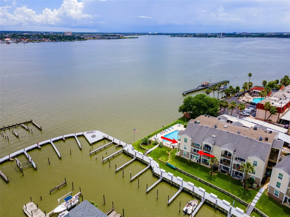 200 Yacht Club Lane #200 El Lago, TX 77586