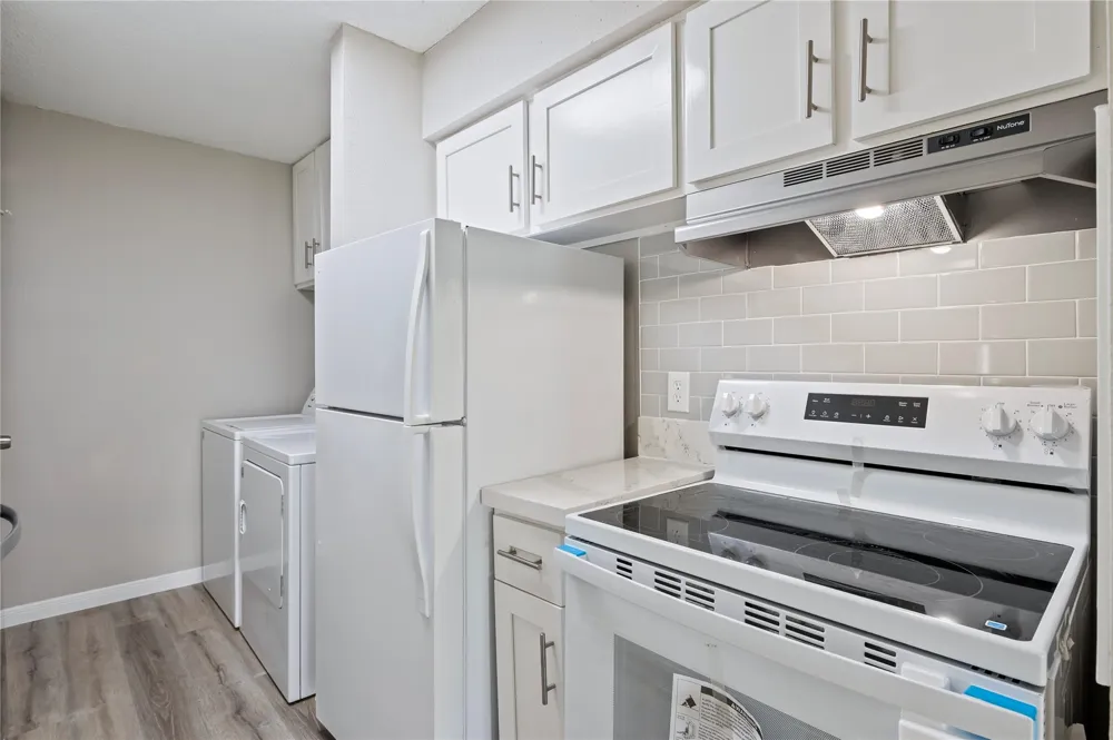 200 Yacht Club Lane #200 El Lago, TX 77586