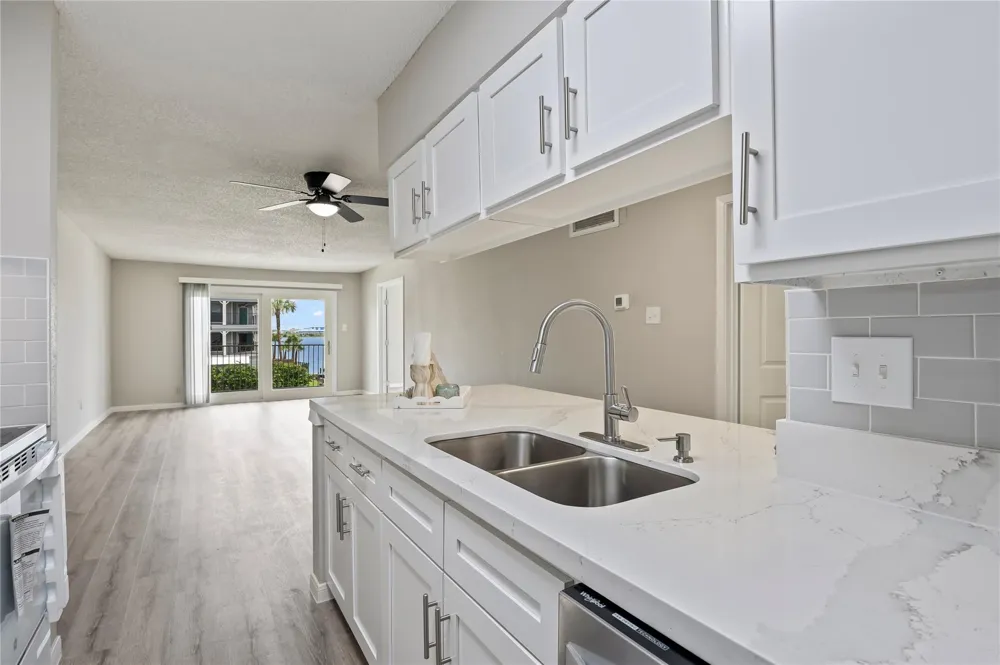 200 Yacht Club Lane #200 El Lago, TX 77586