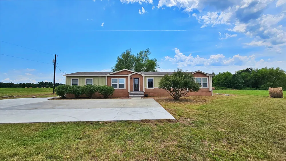 6818 Texas Highway 11 E Sulphur Springs, TX 75482