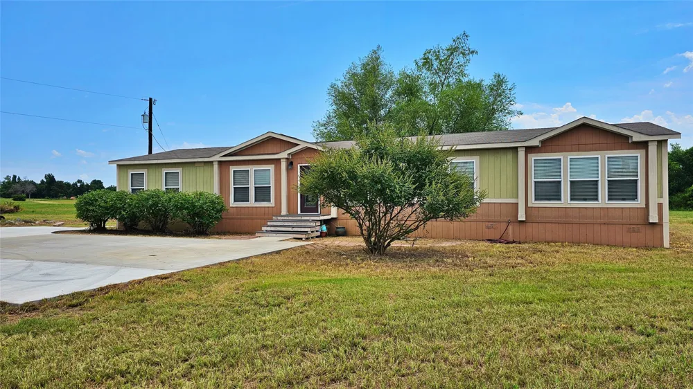 6818 Texas Highway 11 E Sulphur Springs, TX 75482