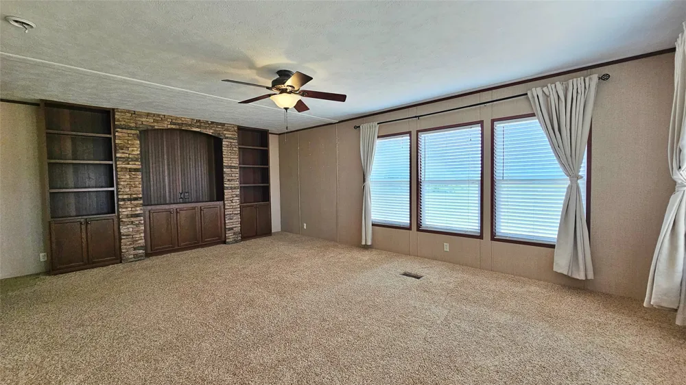 6818 Texas Highway 11 E Sulphur Springs, TX 75482