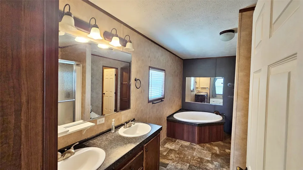 6818 Texas Highway 11 E Sulphur Springs, TX 75482