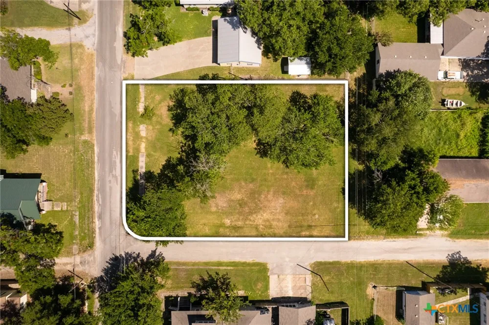 307 S Willis Street Granger, TX 76530