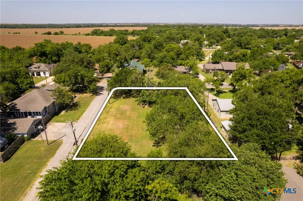 307 S Willis Street Granger, TX 76530