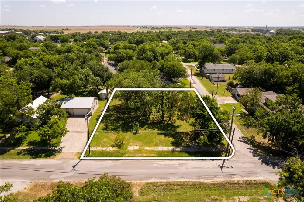 307 S Willis Street Granger, TX 76530