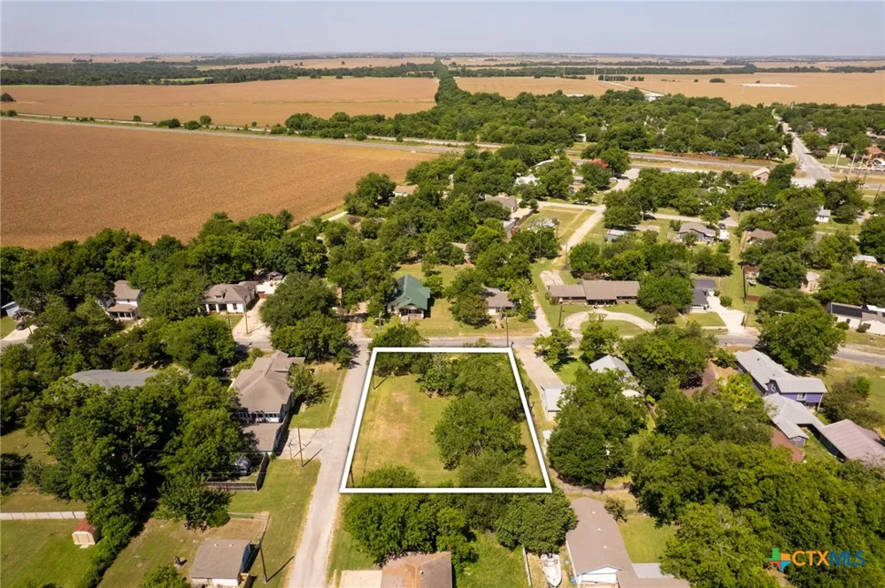 307 S Willis Street Granger, TX 76530