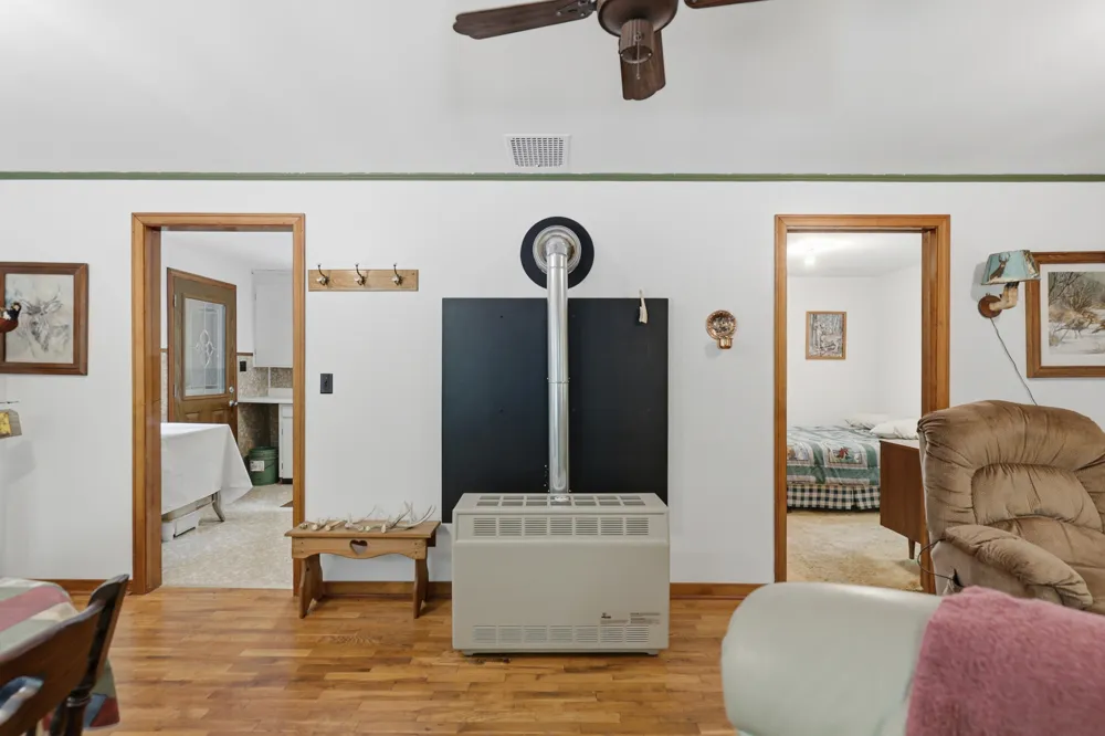 7 E Johnson Road Ashley, MI 48806