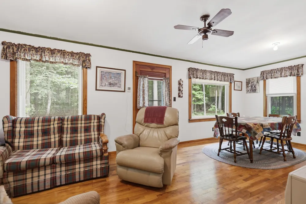 7 E Johnson Road Ashley, MI 48806