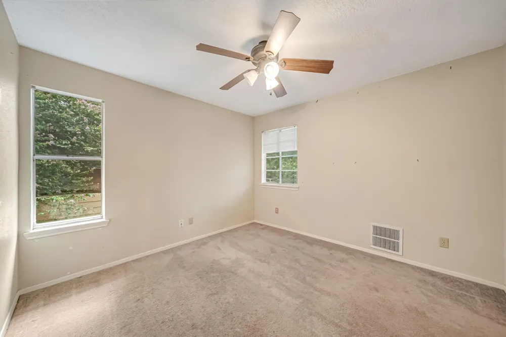 3812 Redbud Drive La Porte, TX 77571