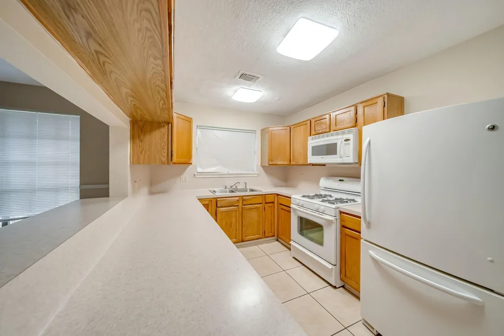 3812 Redbud Drive La Porte, TX 77571
