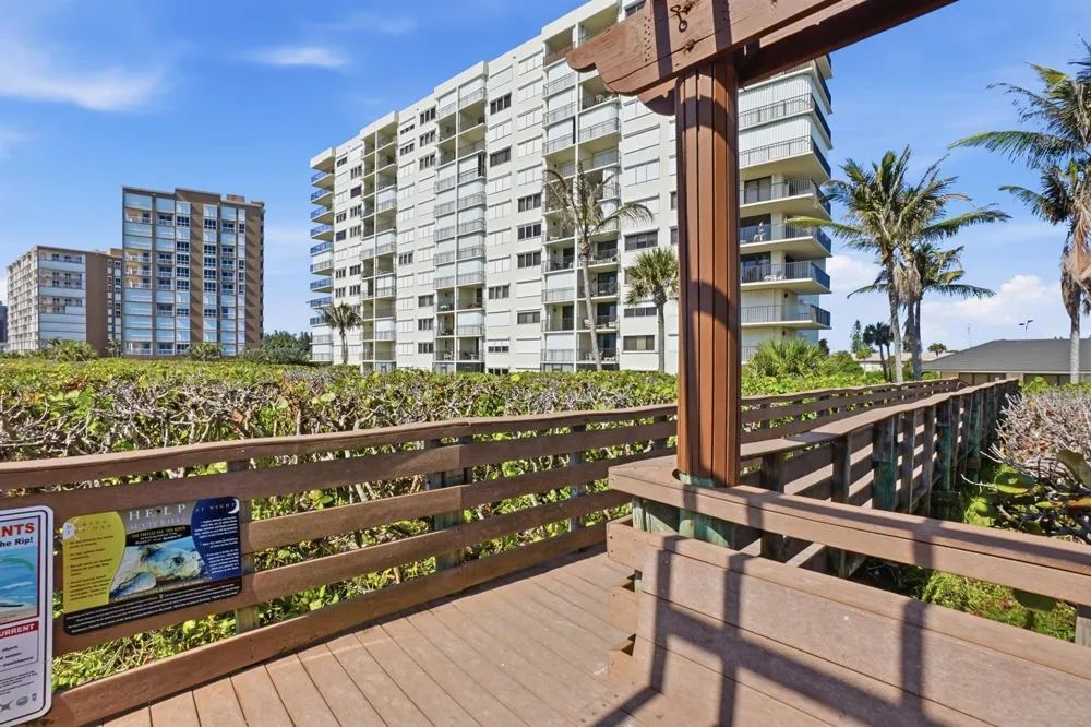 4200 Hwy A1a #112 Hutchinson Island, FL 34949