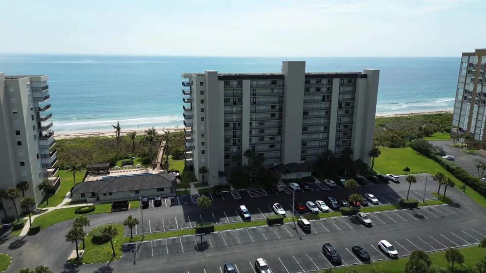 4200 Hwy A1a #112 Hutchinson Island, FL 34949