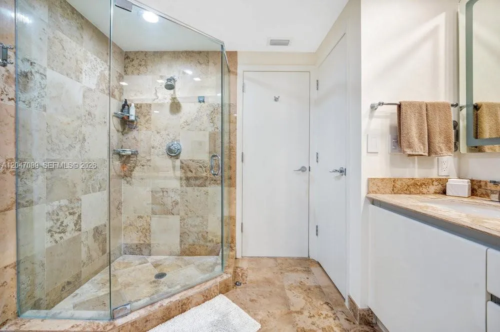 1455 Ocean Dr #904 Miami Beach, FL 33139