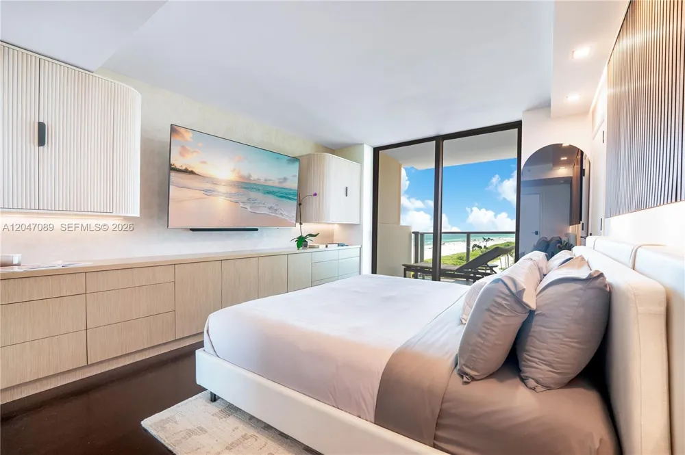 1455 Ocean Dr #904 Miami Beach, FL 33139