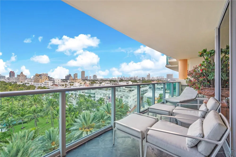 1455 Ocean Dr #904 Miami Beach, FL 33139
