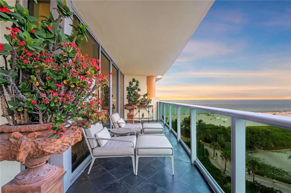 1455 Ocean Dr #904 Miami Beach, FL 33139
