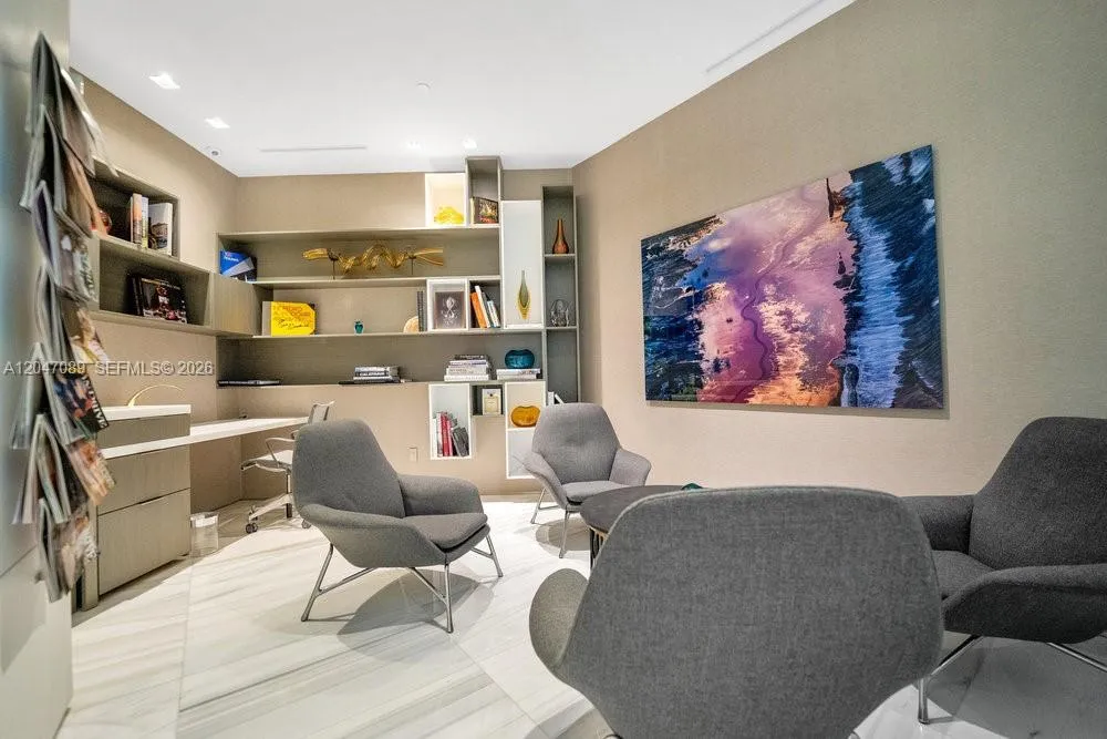 1455 Ocean Dr #904 Miami Beach, FL 33139