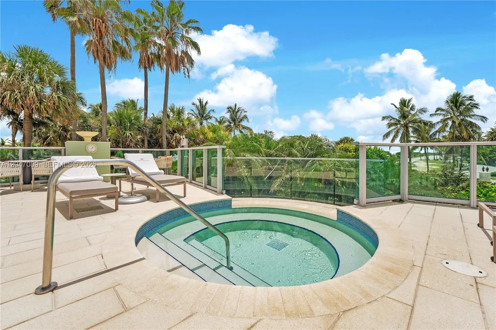1455 Ocean Dr #904 Miami Beach, FL 33139