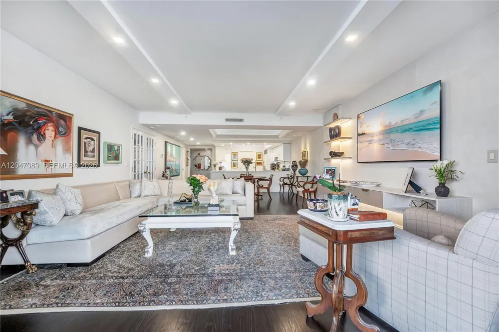 1455 Ocean Dr #904 Miami Beach, FL 33139