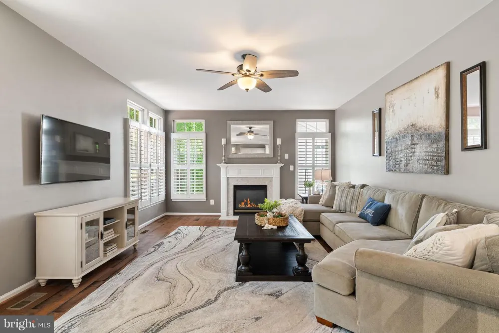 42702 MIDDLE RIDGE PLACE Broadlands, VA 20148