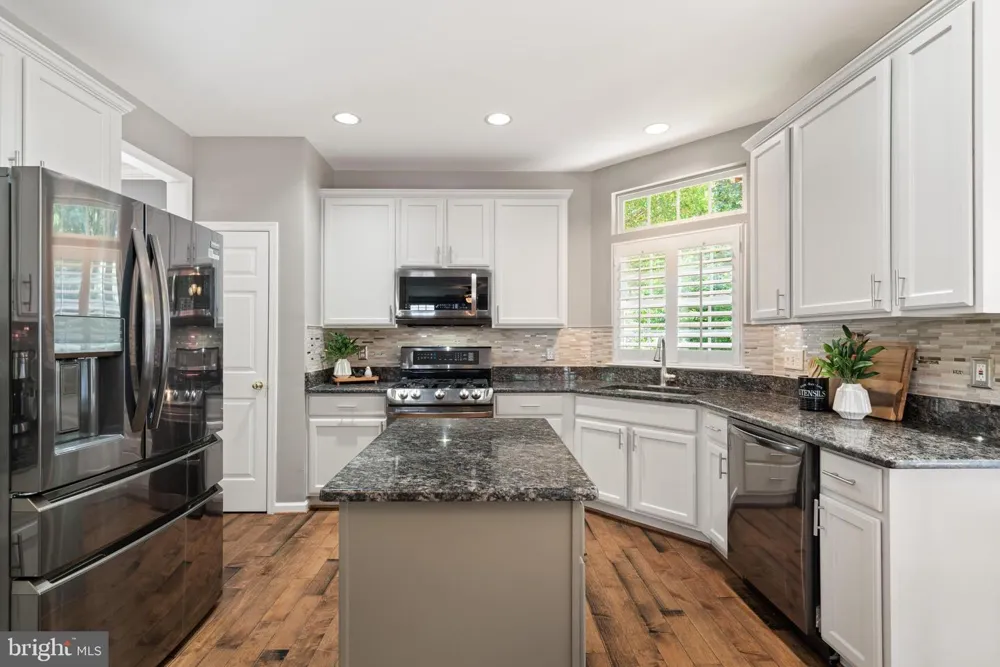 42702 MIDDLE RIDGE PLACE Broadlands, VA 20148