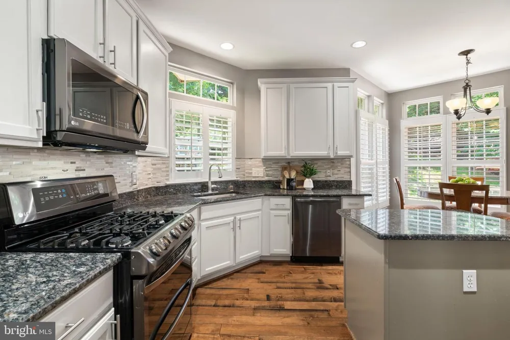 42702 MIDDLE RIDGE PLACE Broadlands, VA 20148