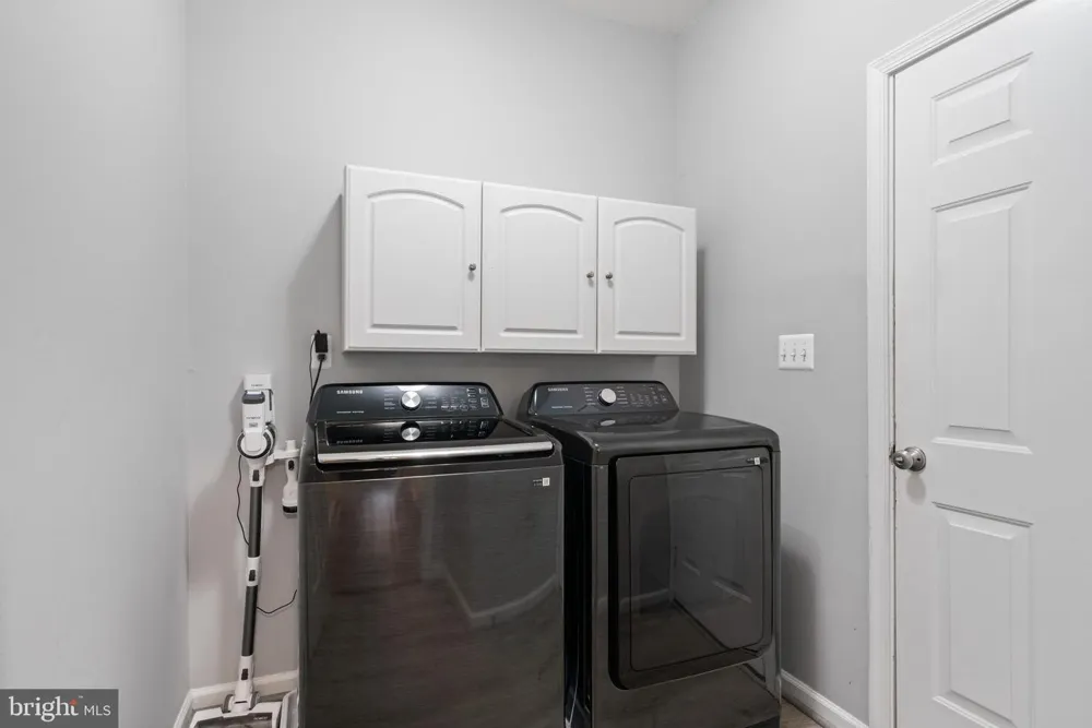 42702 MIDDLE RIDGE PLACE Broadlands, VA 20148