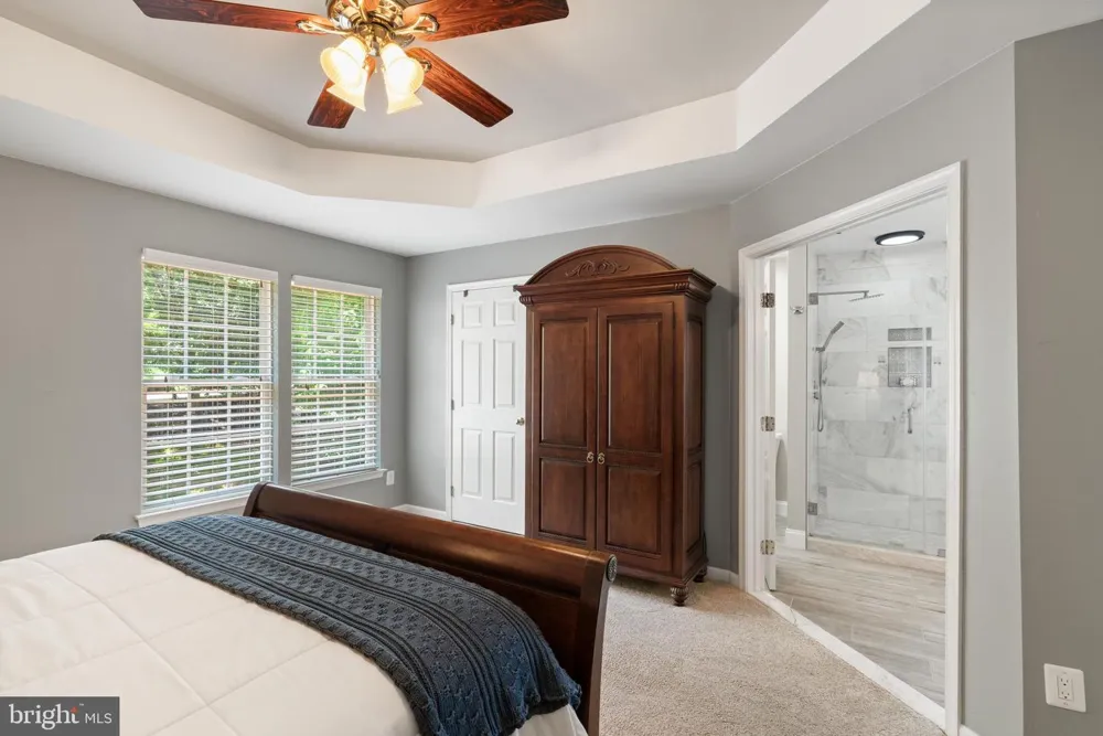 42702 MIDDLE RIDGE PLACE Broadlands, VA 20148