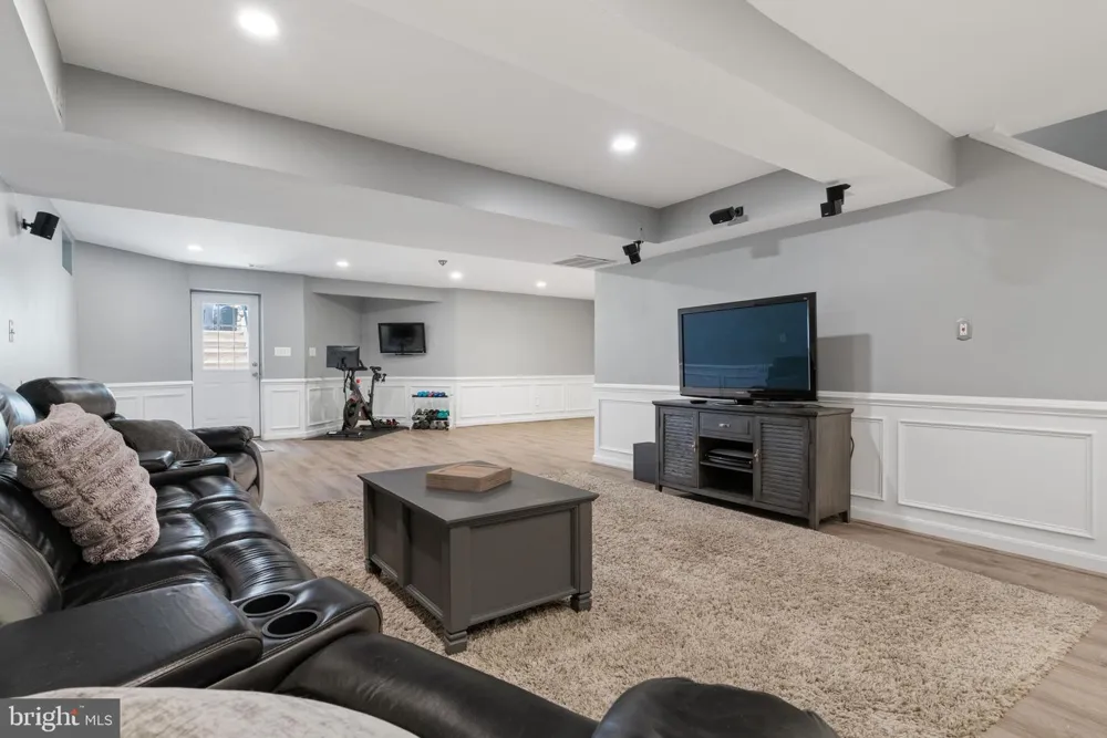 42702 MIDDLE RIDGE PLACE Broadlands, VA 20148