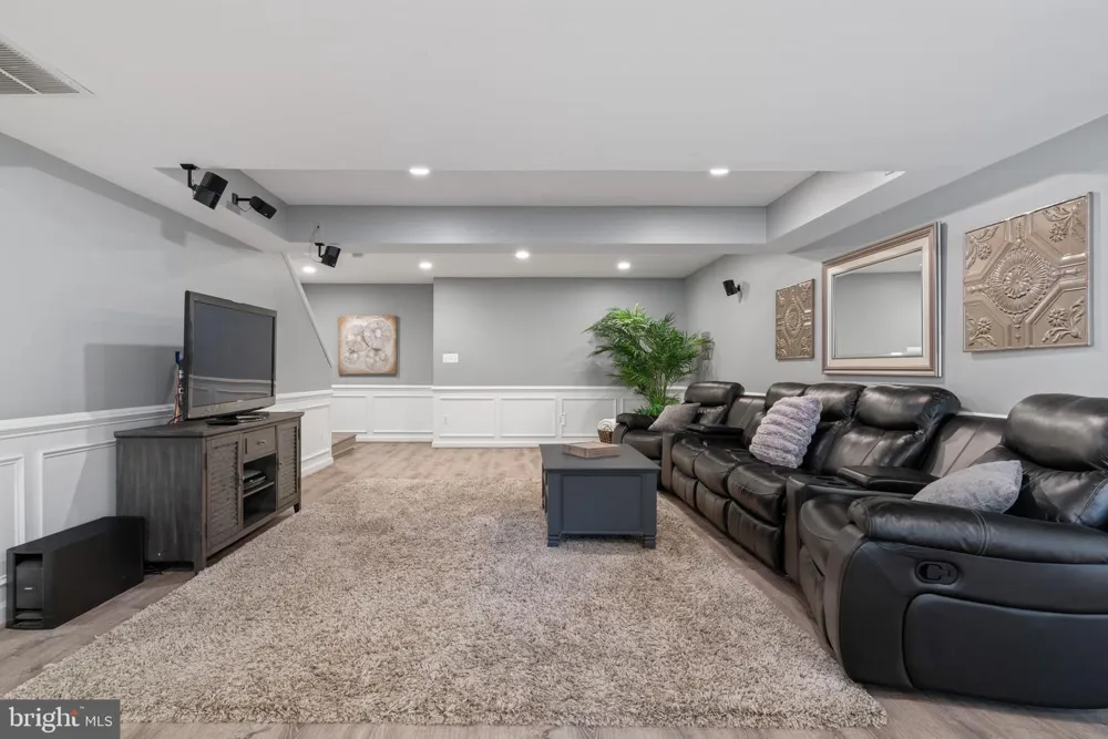 42702 MIDDLE RIDGE PLACE Broadlands, VA 20148