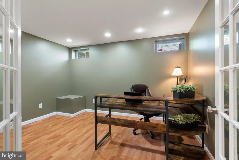 42702 MIDDLE RIDGE PLACE Broadlands, VA 20148