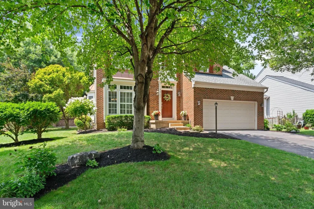 42702 MIDDLE RIDGE PLACE Broadlands, VA 20148