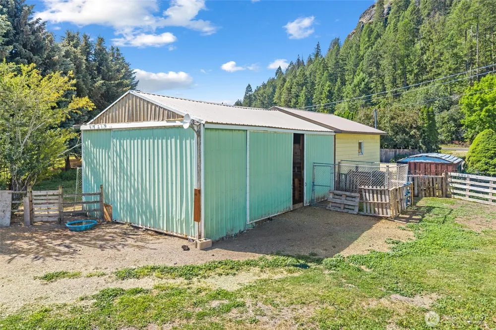 511 Valley Westside Road Colville, WA 99114