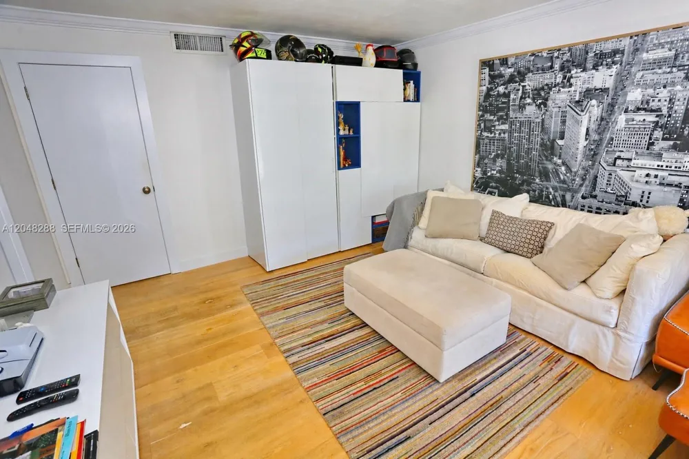 9660 W Bay Harbor Dr #5A Bay Harbor Islands, FL 33154