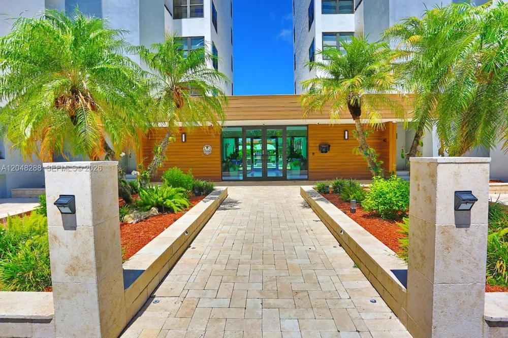 9660 W Bay Harbor Dr #5A Bay Harbor Islands, FL 33154