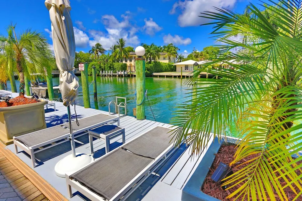 9660 W Bay Harbor Dr #5A Bay Harbor Islands, FL 33154