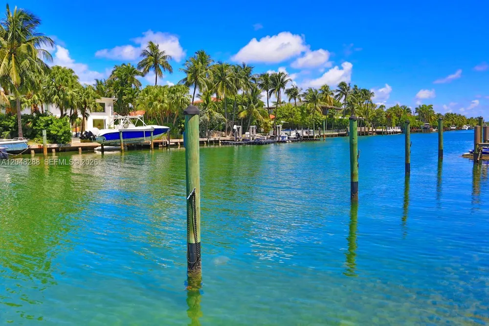 9660 W Bay Harbor Dr #5A Bay Harbor Islands, FL 33154