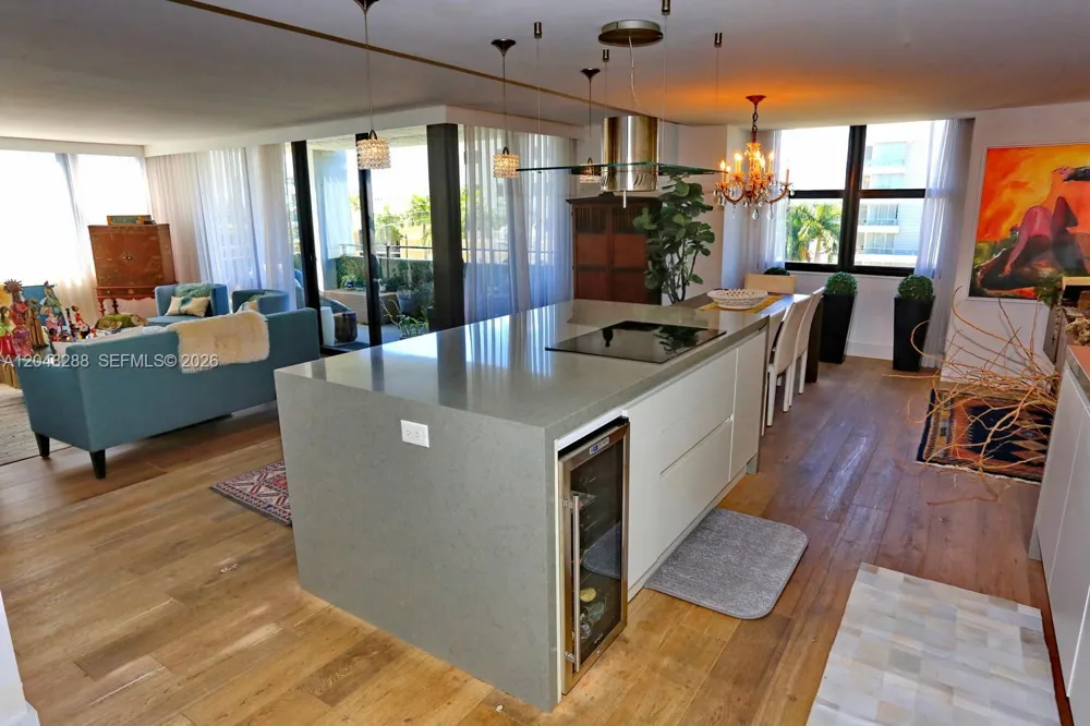 9660 W Bay Harbor Dr #5A Bay Harbor Islands, FL 33154