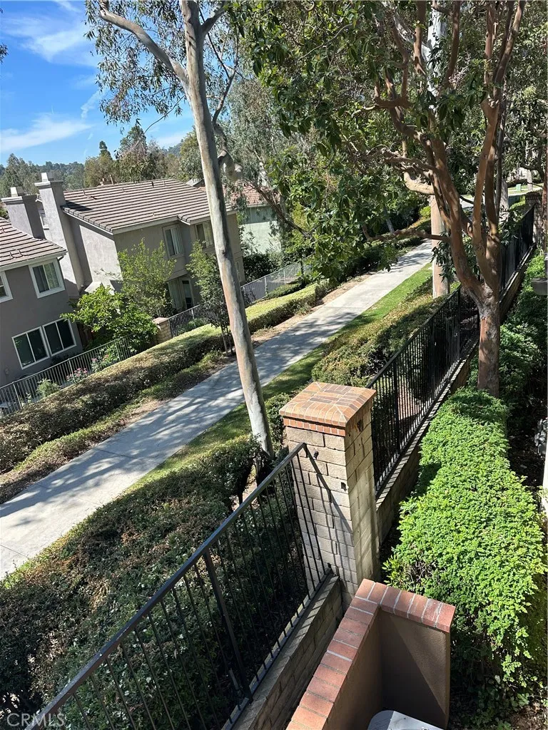 8514 E Baker Hill Road #B Orange, CA 92869