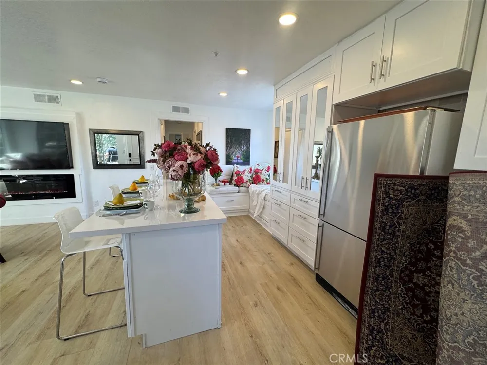 8514 E Baker Hill Road #B Orange, CA 92869