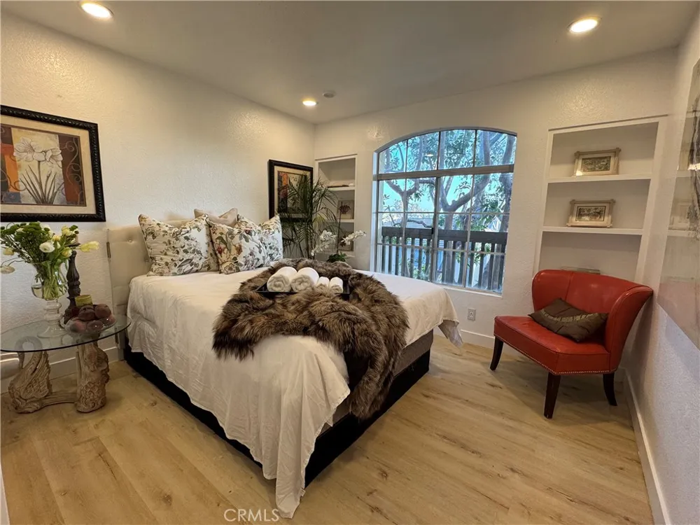 8514 E Baker Hill Road #B Orange, CA 92869