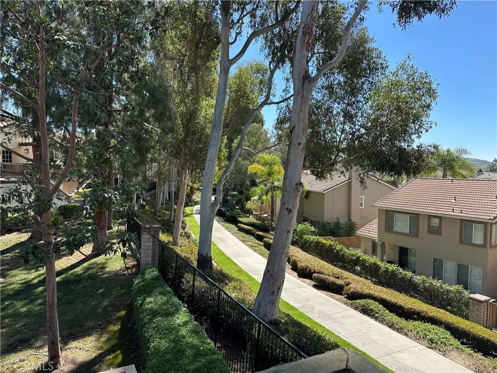 8514 E Baker Hill Road #B Orange, CA 92869