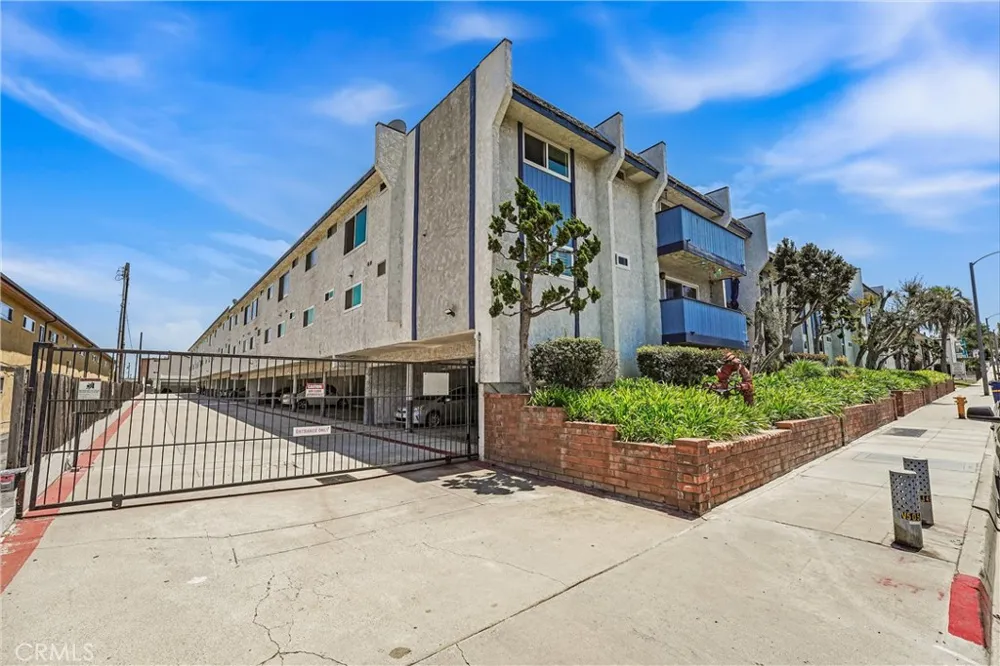 25930 Narbonne #137 Lomita, CA 90717