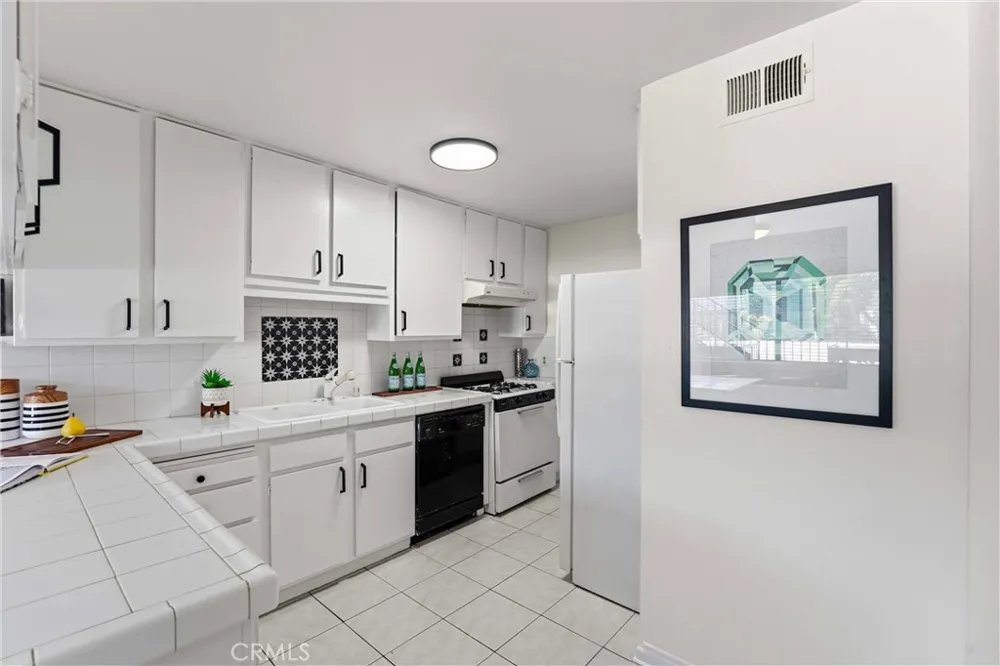 25930 Narbonne #137 Lomita, CA 90717